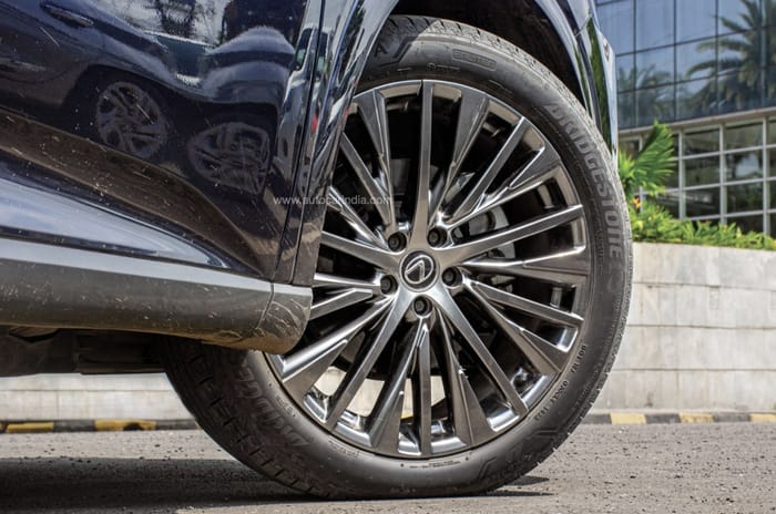 Lexus RX 350h review: New age luxury